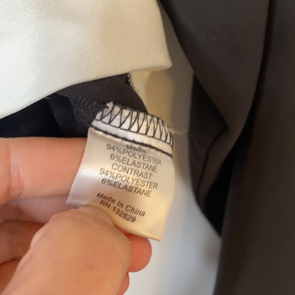 Lovers + Friends Katarina Cropped Hoodie NWT Black - Picture 6 of 7